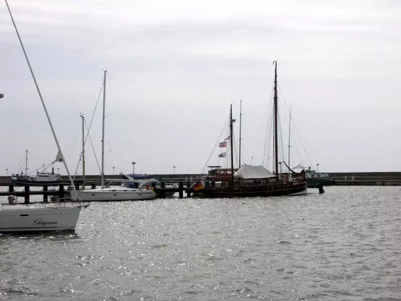 Ruegen-Hafen-und-Kuste