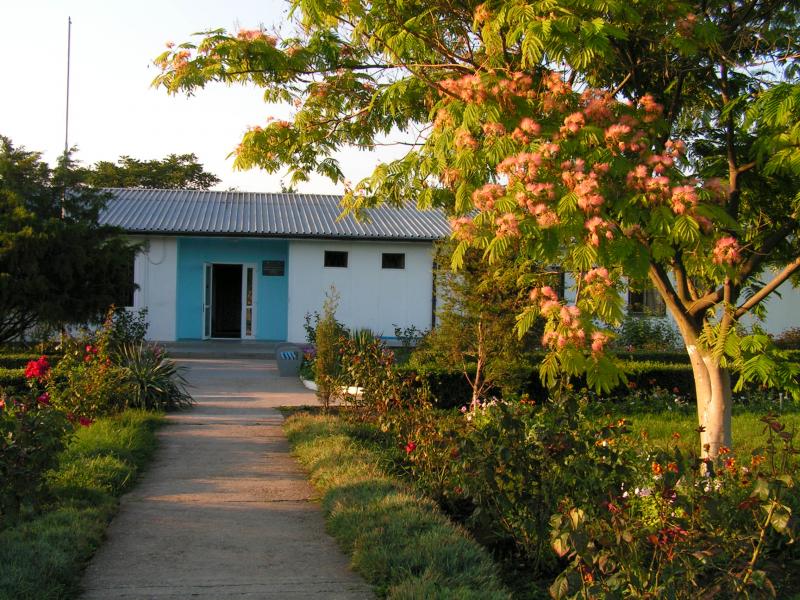 Holiday home with garden path
