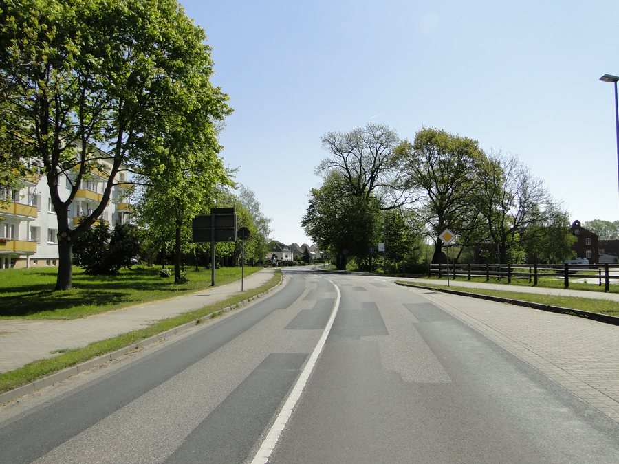 File:Cölpin Dorfansicht 2011-05-06 026.JPG