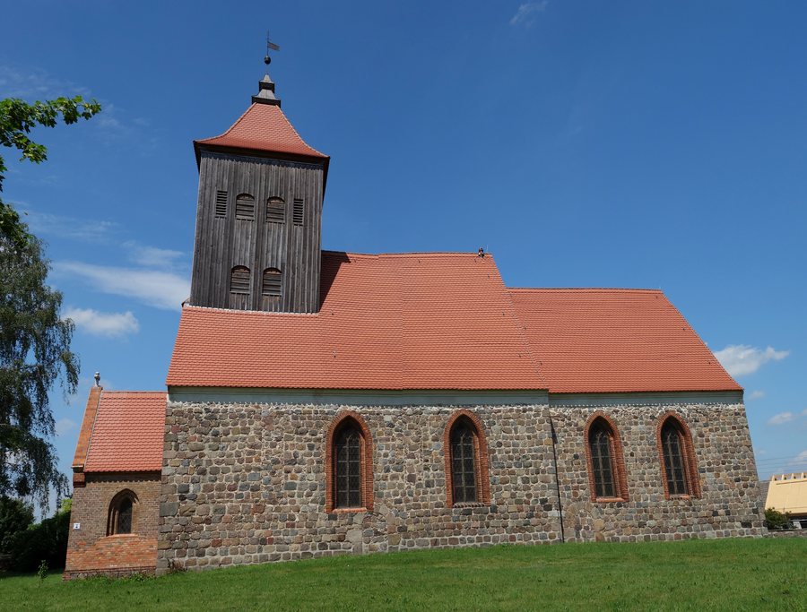 File:Dorfkirche Groß-Ziethen 2019 S.jpg