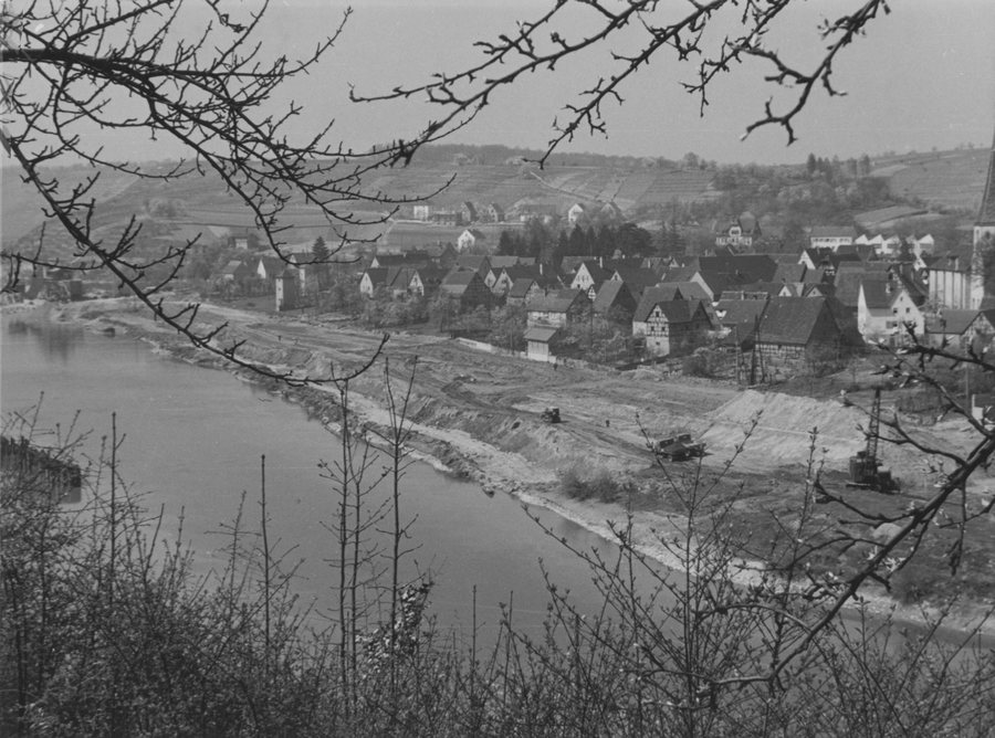File:Flussbau bei Walheim-Neckar 1954-04-29 HB13565.jpg
