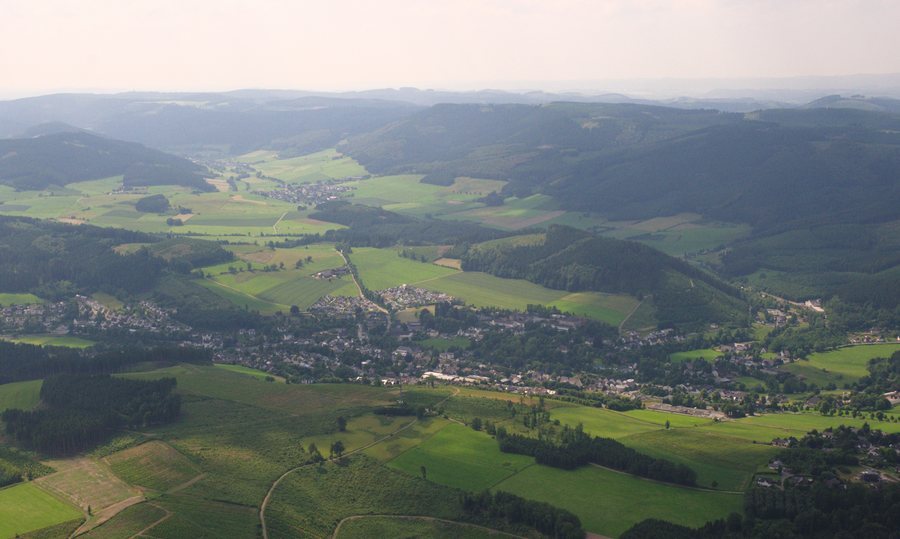 File:Eslohe Sauerland Ost 869 pk.jpg