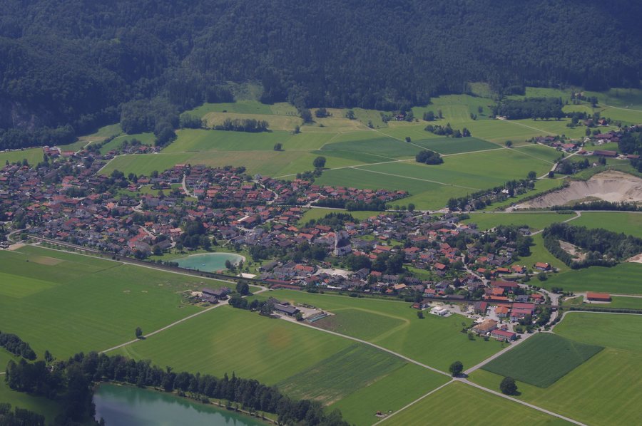 File:Flintsbach a. Inn-Luftaufnahme.jpg