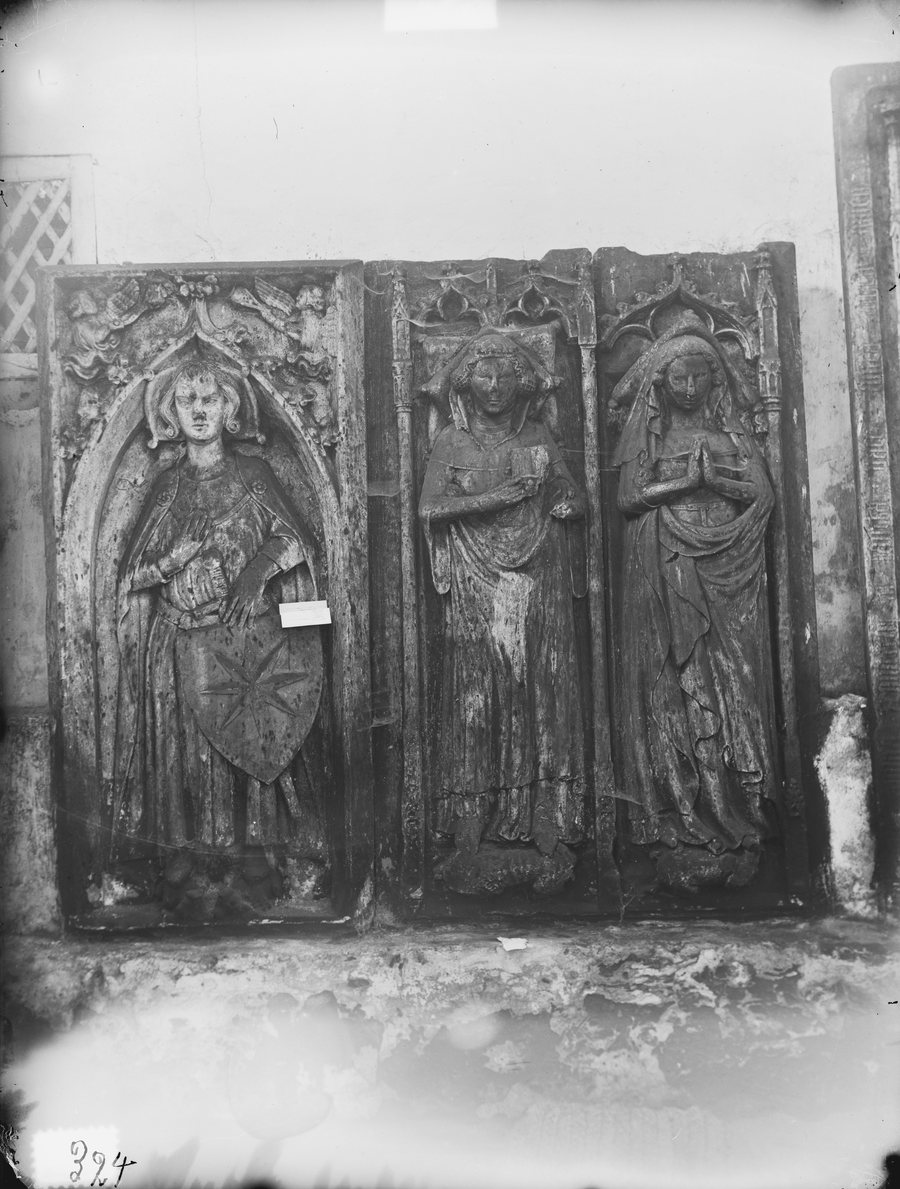 Gravestone at the former Cistercian convent Marienthal in Netze