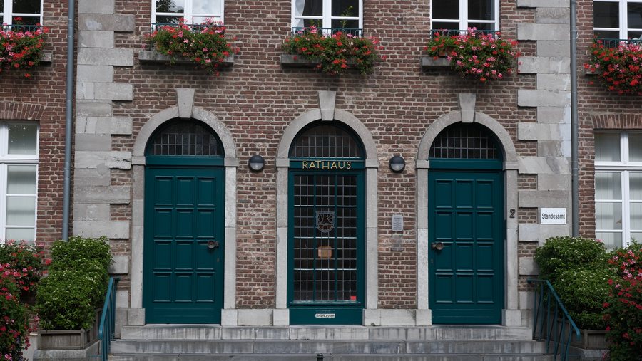 File:2024-09-08 Rathaus Goch 01.jpg