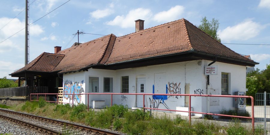 File:Markt Indersdorf, Bahnhof, 6.jpeg