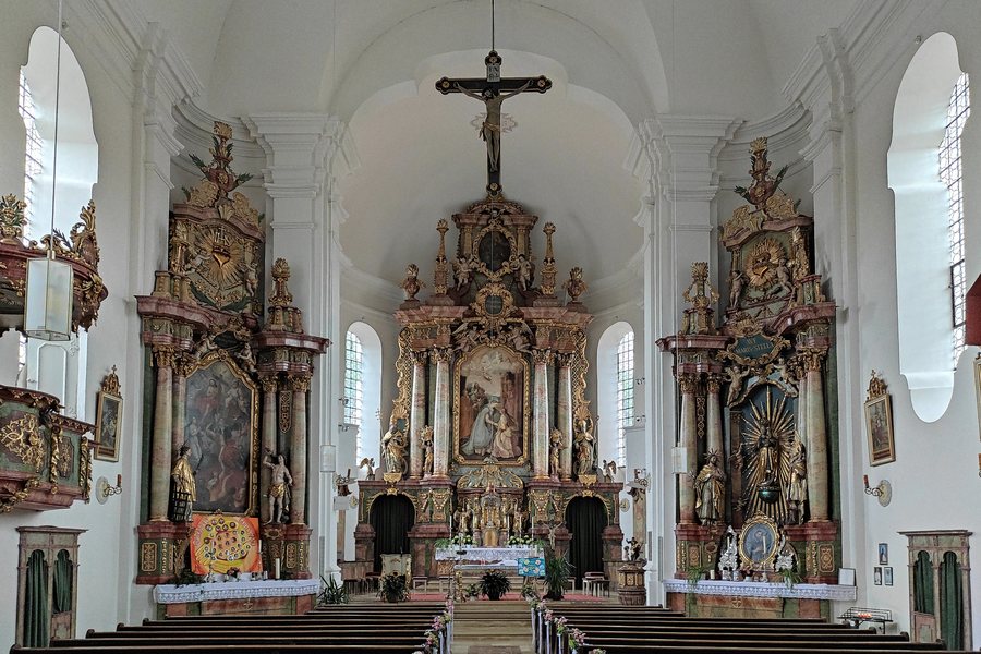 File:Mariä Heimsuchung Bockhorn 03.jpg