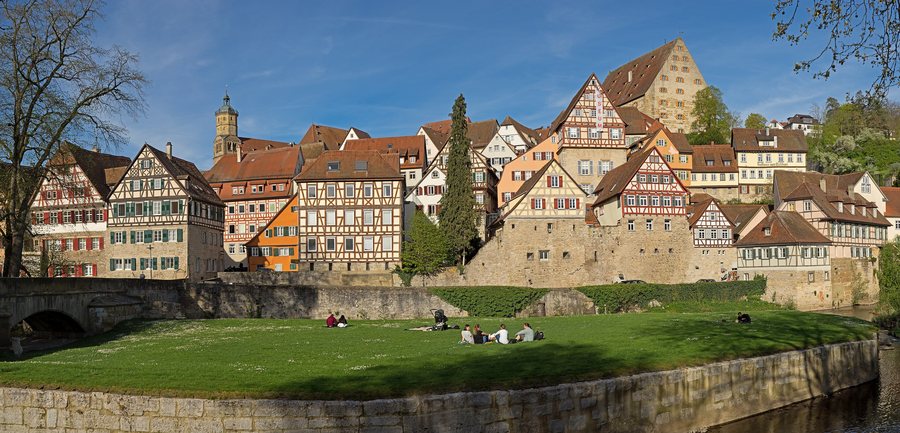 File:Schwäbisch Hall - Grasbödele und Altstadt.jpg
