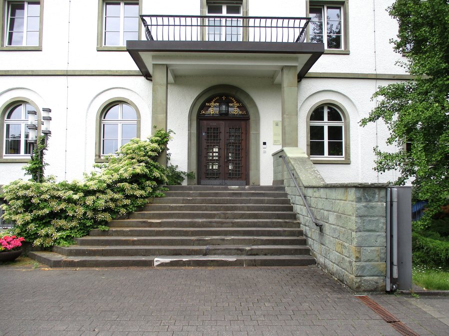 File:Meschede - Abtei Königsmünster Kloster 02.jpg