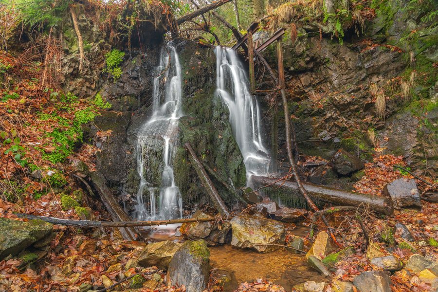 File:Aitern - Multener Wasserfall.jpg
