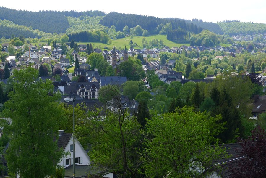File:Hilchenbach von der Wilhelmsburg.jpg