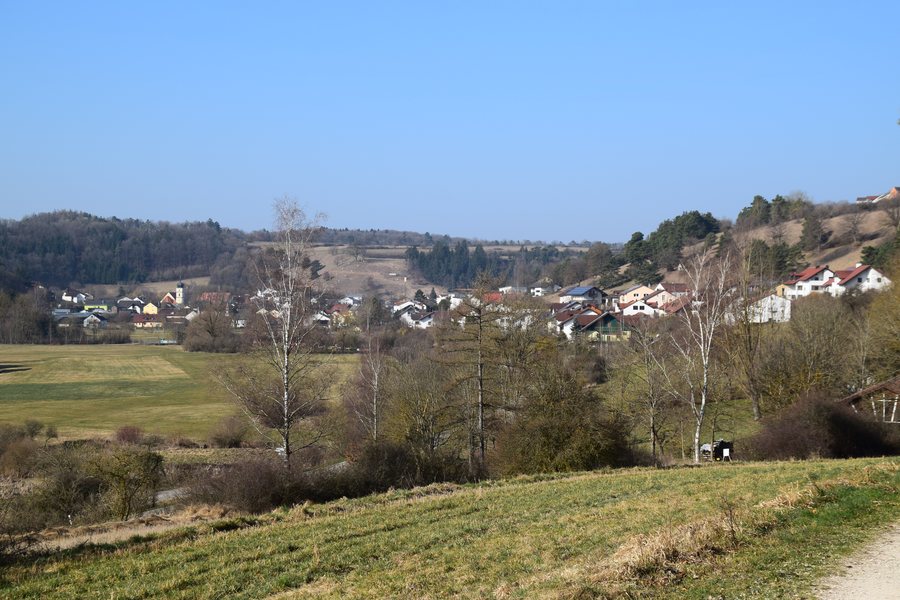 File:Titting 01.jpg