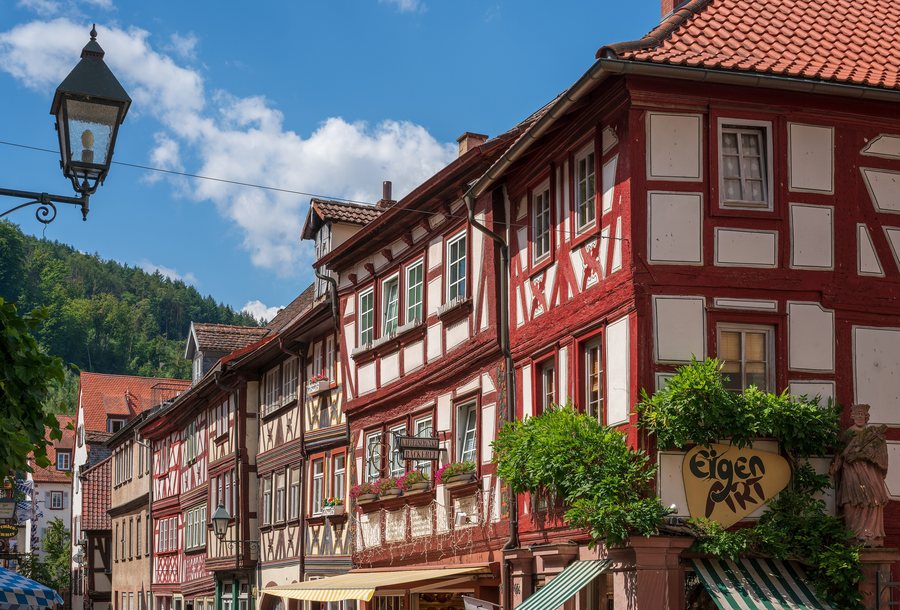 File:Miltenberg - Altstadt - Hauptstraße Nordseite ab Nr. 166.jpg