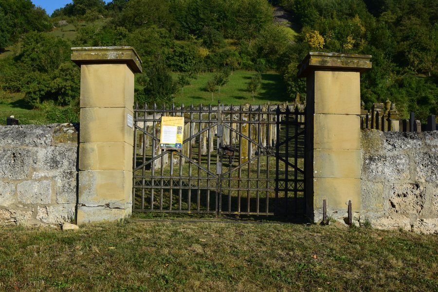 File:Hohenlohekreis Dörzbach Hohebach Jüdischer Friedhof1.jpg
