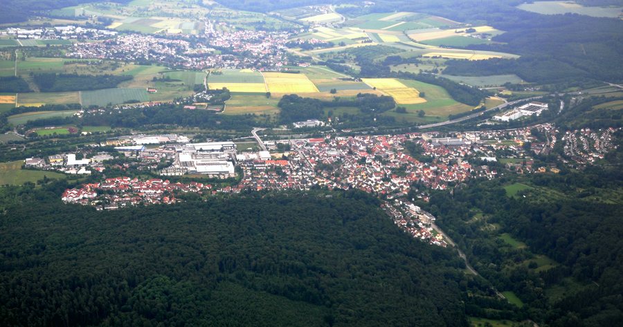File:Reichenbach an der Fils Luftbild 2011 1.jpg