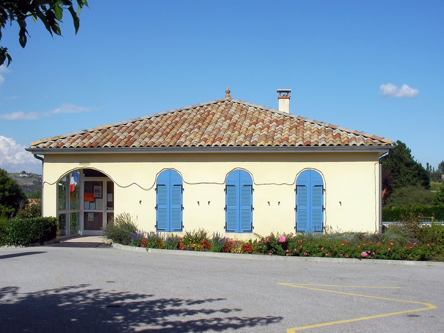 File:Mairie de Plats 2010-09-13-084.jpg