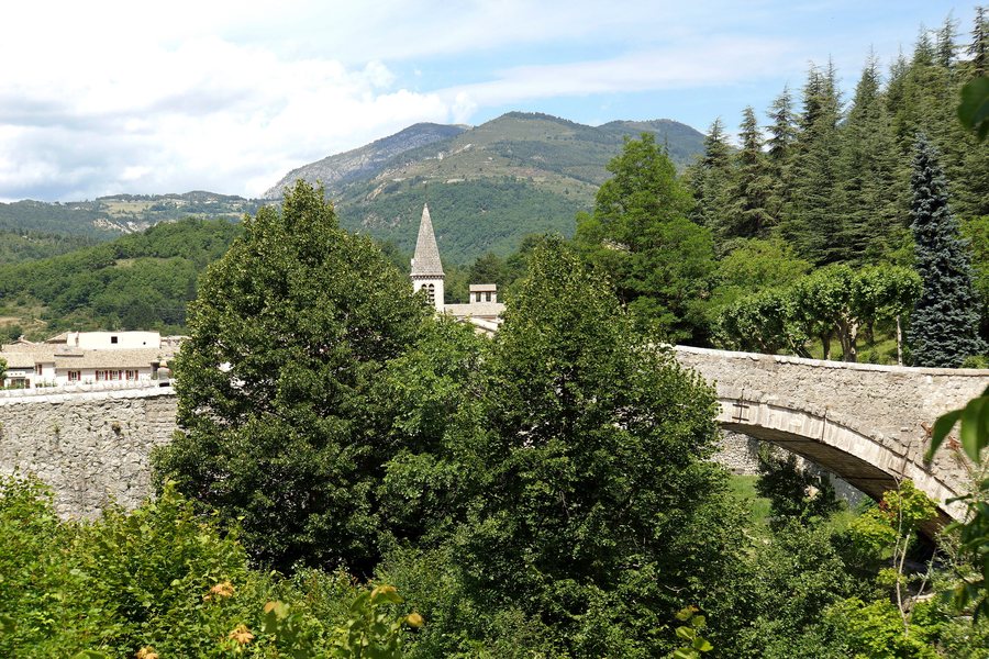 File:France-002878 - Castellane & Bridge (16065159302).jpg