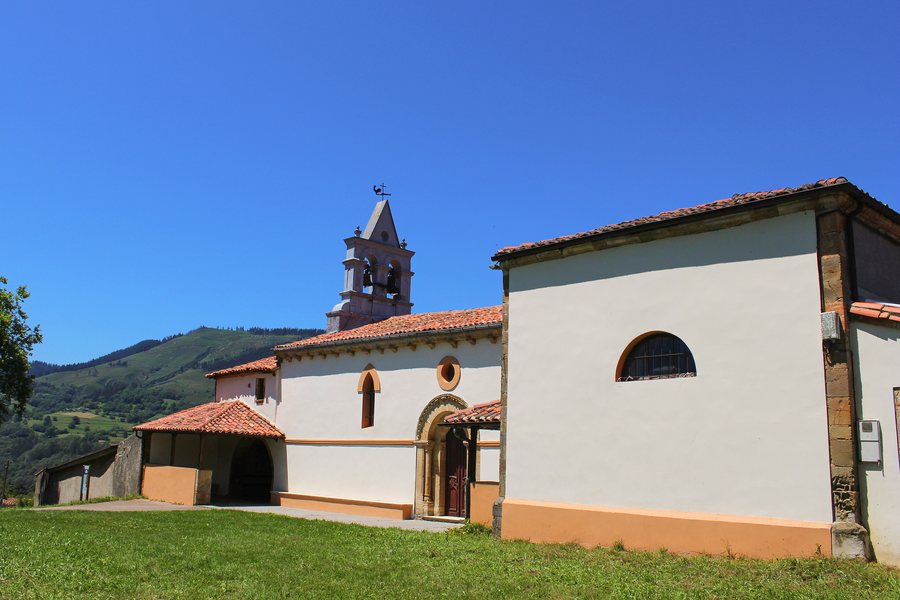 File:Beloncio (Piloña, Asturias).jpg