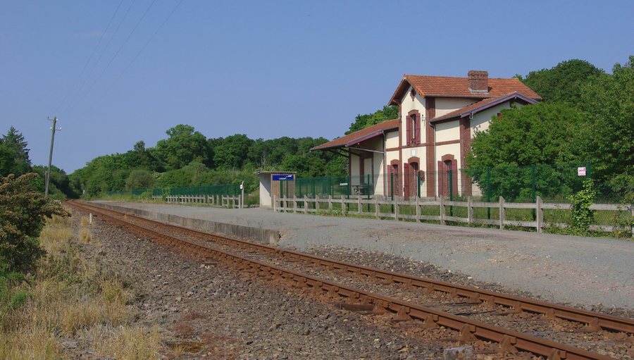 File:Lancerf 22 Gare&quai 2010.jpg