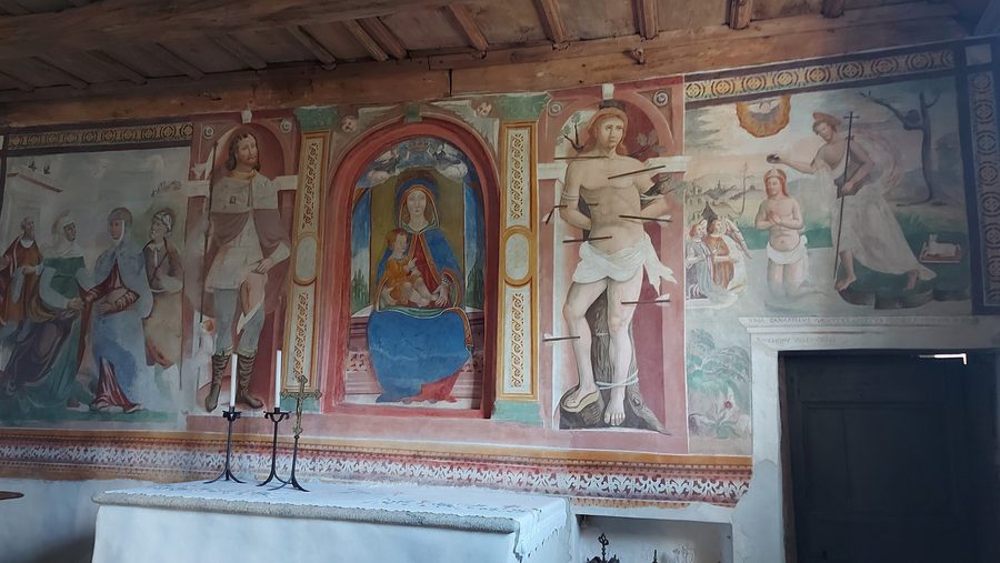 Presbytery of the Oratorio della Madonna del Sasso in Orasso with frescoes