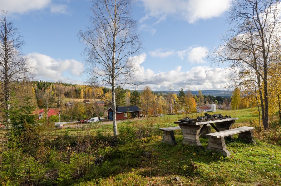 The village of Los seen from the former Los cobalt mine site