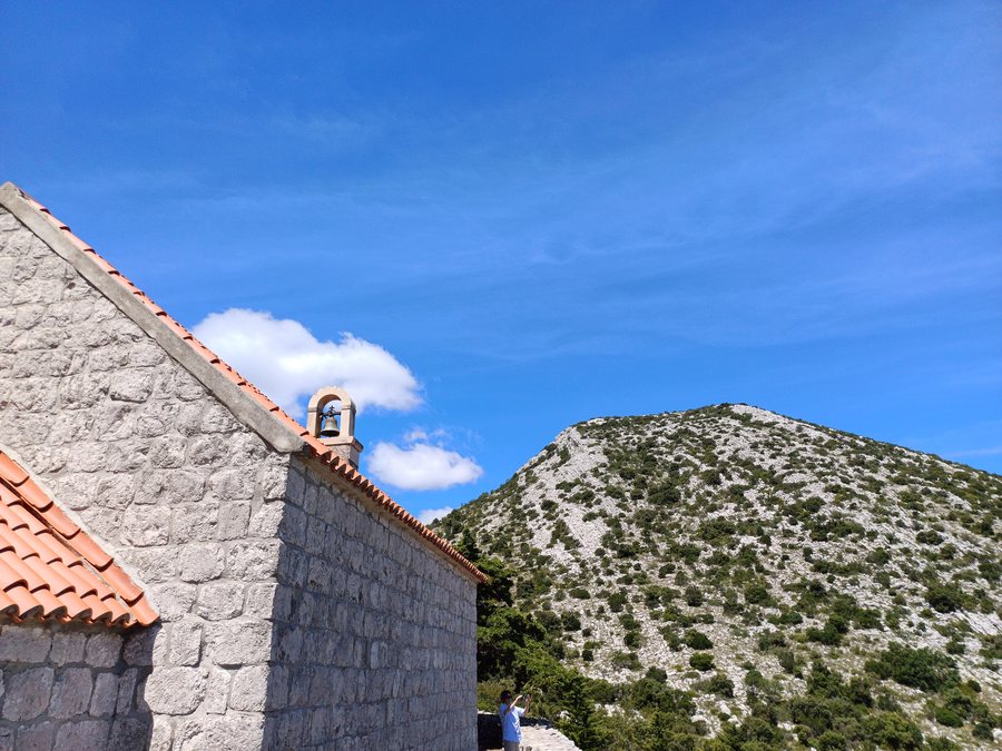File:Crkva sv. Nikole, Oskorušno 112736.jpg