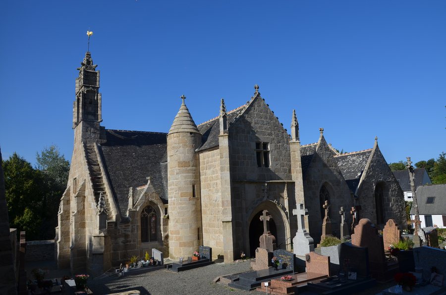File:Eglise de Saint-Yvi Loguivy-lès-Lannion. Août 2024.jpg