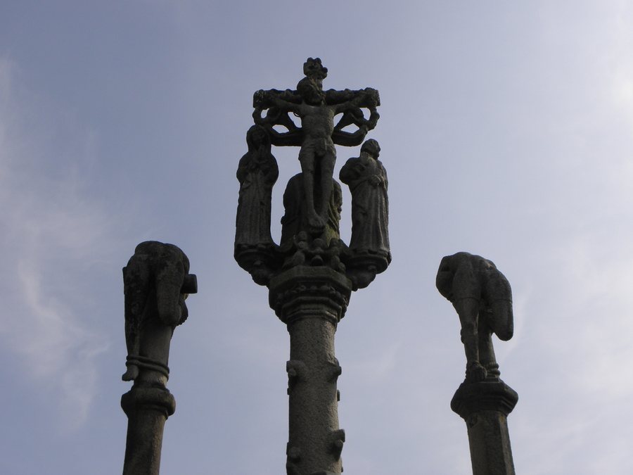 File:Lanrivain (22) Calvaire 02.JPG