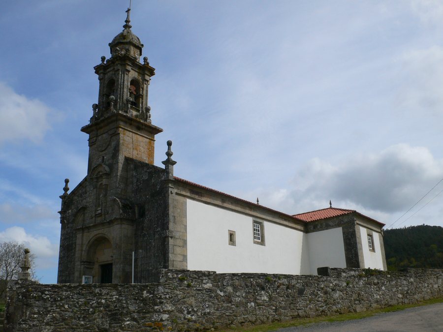 File:Igrexa de San Xoán de Carbia, Vila de Cruces.JPG