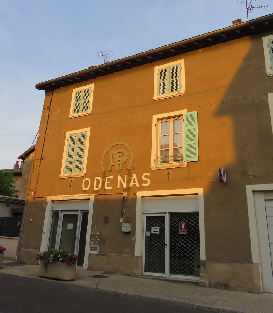 File:Odenas - Ancien bureau PTT (août 2018).jpg