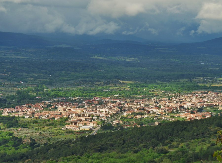 File:Vista de Sotillo de la Adrada.JPG