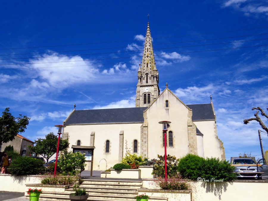 File:L'église Notre-Dame de Coulonges Thouarsais.jpg