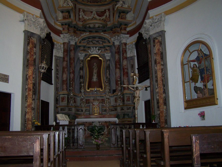 File:Levens (autel de Chapelle Blanche).jpg