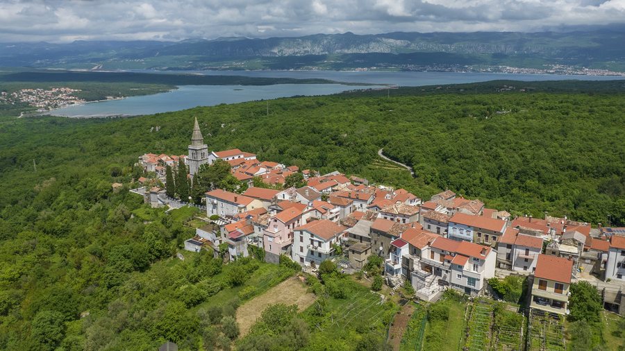 File:Dobrinj.jpg