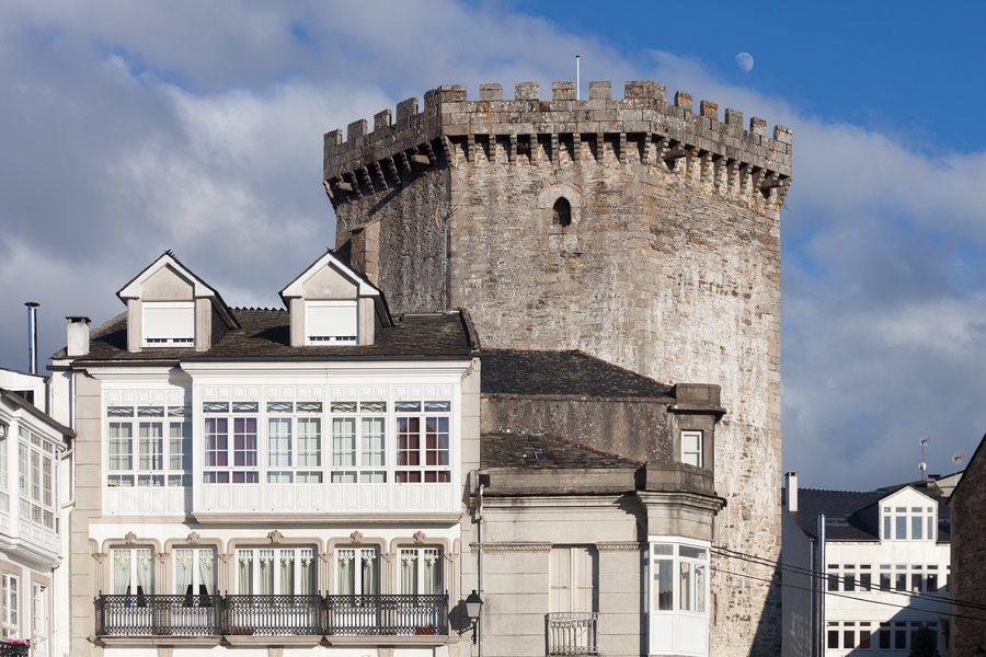 File:Torre dos Andrade. Vilalba. Galiza-05.jpg