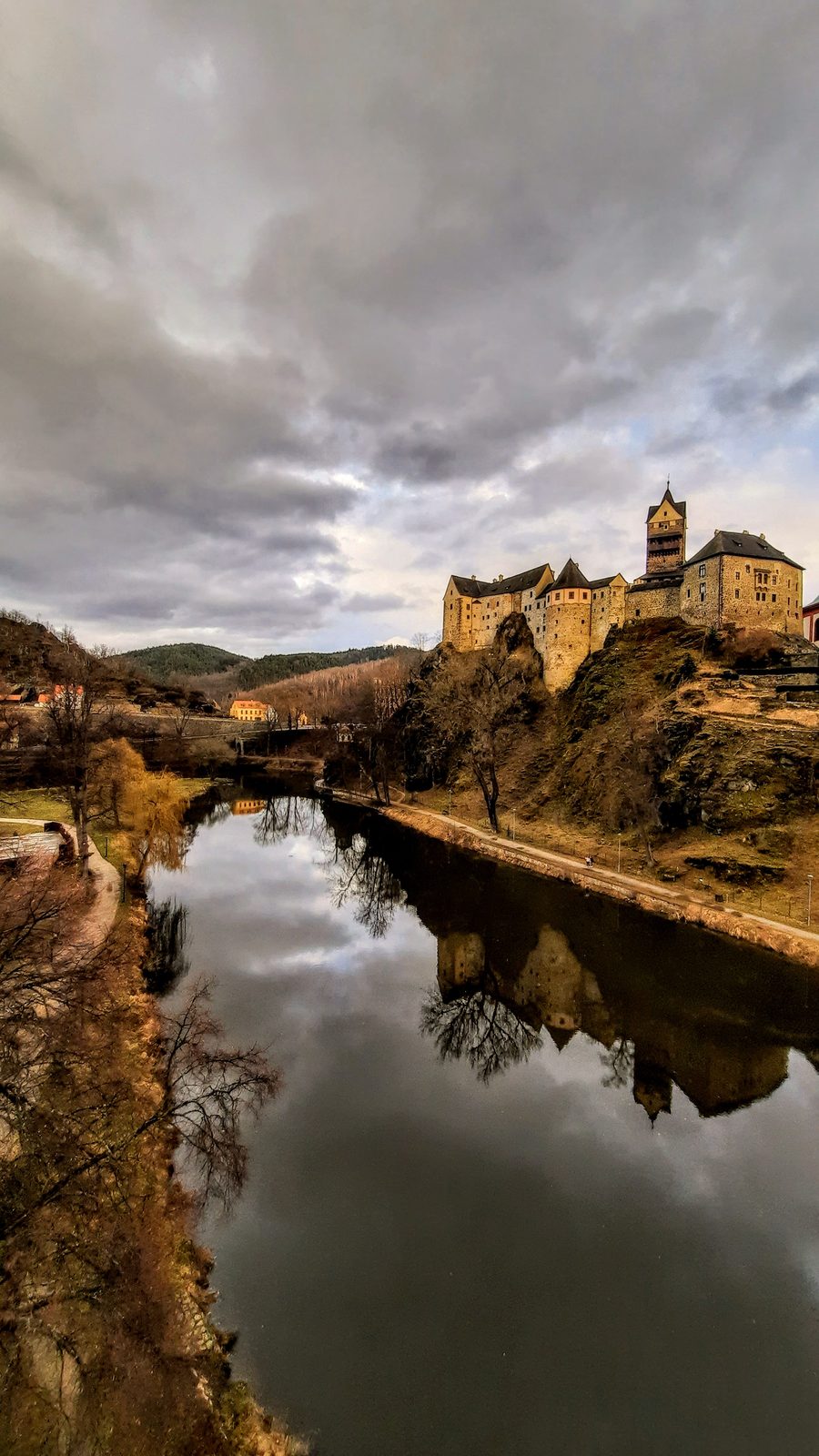 Loket Castle in spring