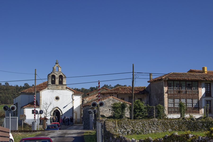 File:San Roque del Acebal (Llanes, Asturias).jpg