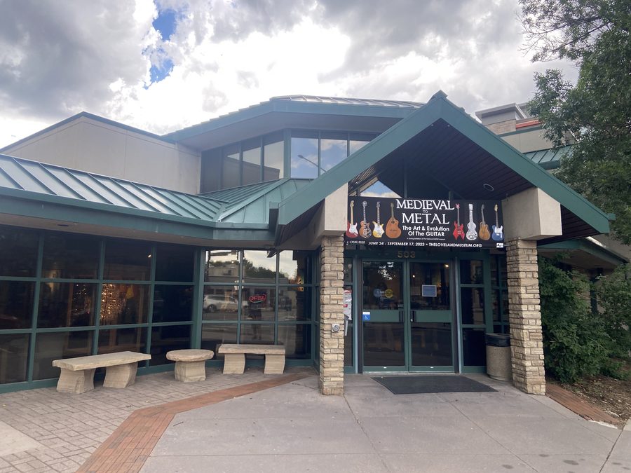 Außenansicht des Loveland Museum in Loveland, Colorado