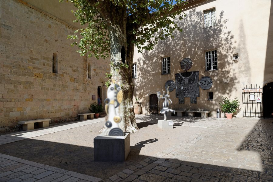 File:Château de Vallauris 05.jpg