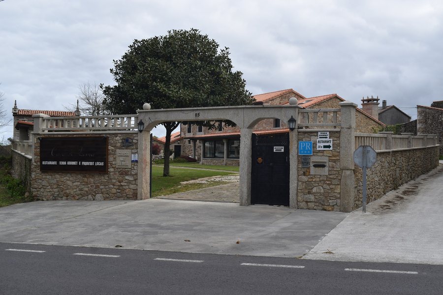 File:Morpeguite (Coucieiro, Muxía) - Casa de Lema - exterior.jpg