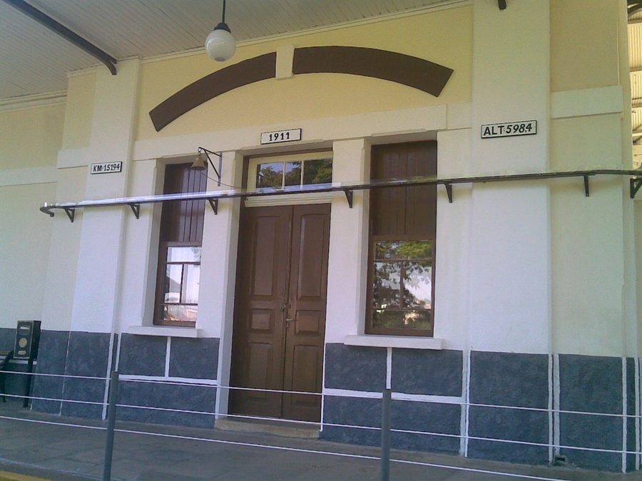 Acesso à plataforma da antiga Estação Ferroviária de Indaiatuba, hoje Museu Ferroviário