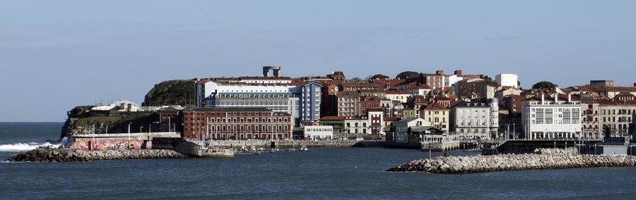 File:Cimadevilla-261213.jpg