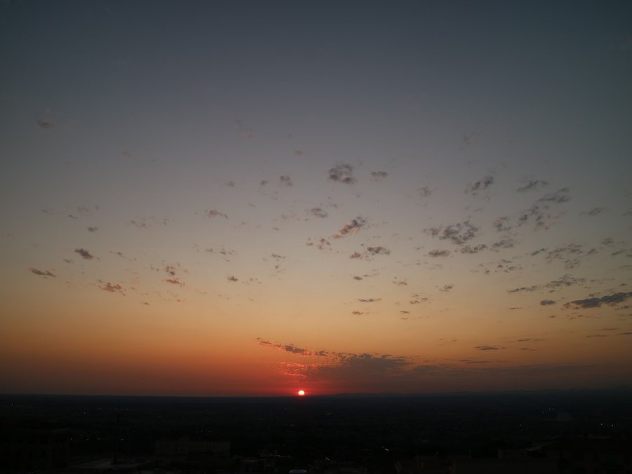 File:Frascati. Tramonto Su Roma.jpg