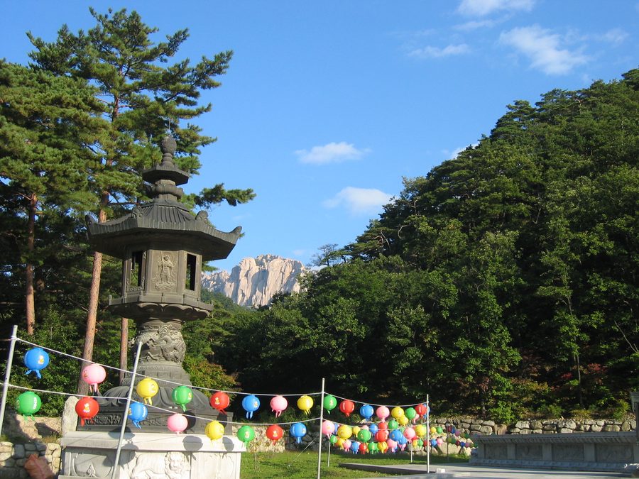 Seoraksan temple in the mountains