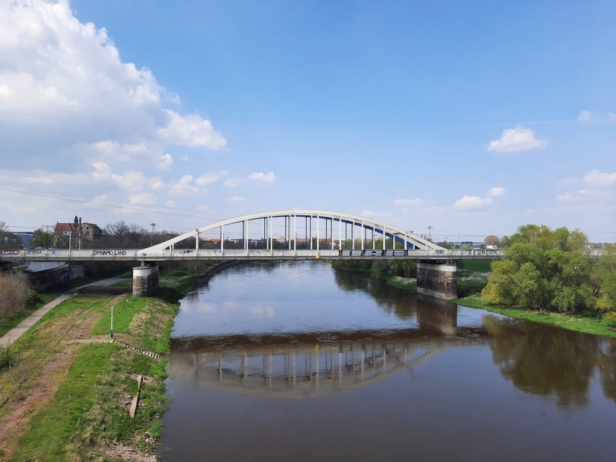 Eisenbahnbrücke Riesa über die Elbe