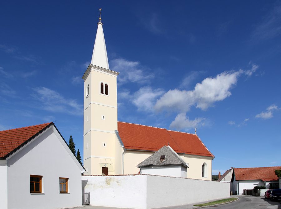 Catholic parish church of St. James the Elder in Ritzing in Burgenland