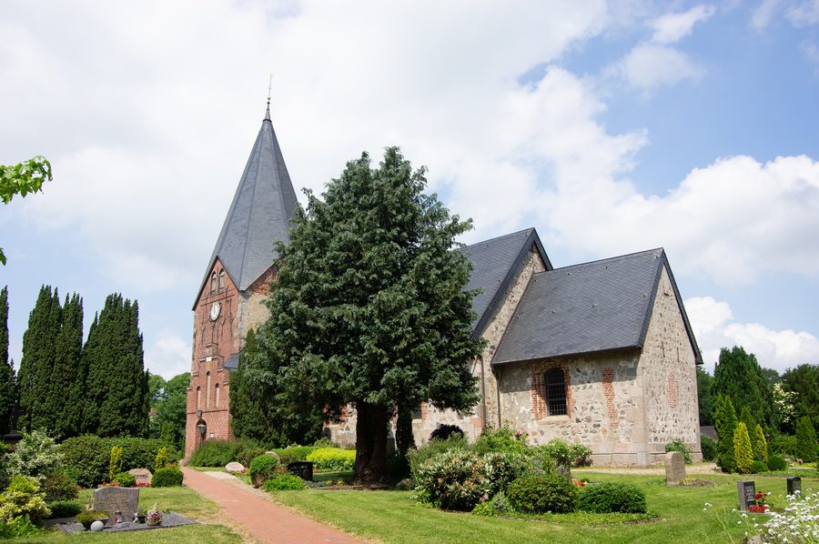St.-Nicolai-Kirche im Ortsteil Groß-Quern von Steinbergkirche