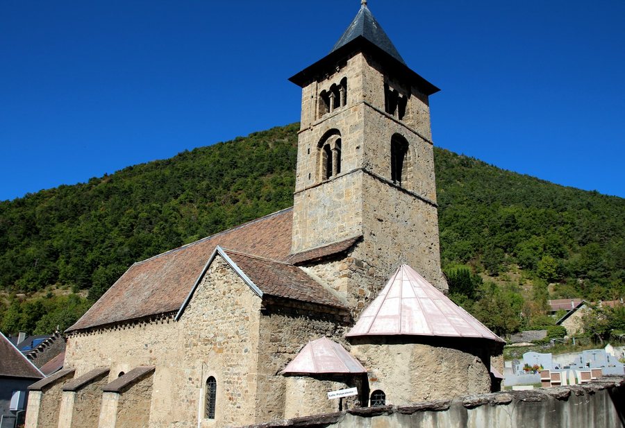 File:Mayres-Savel-Eglise St-Jean-Baptiste.jpg