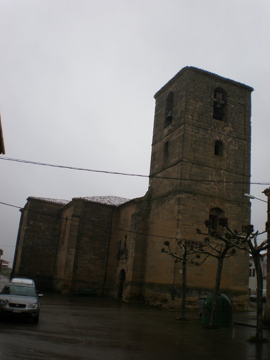 File:Iglesia de Castildelgado - panoramio.jpg