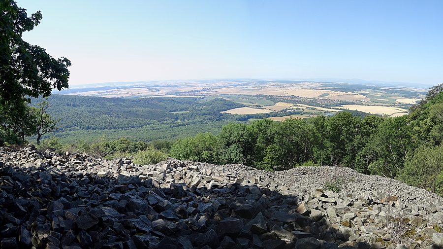 View from the Kleiner Gleichberg over the landscape toward Römhild